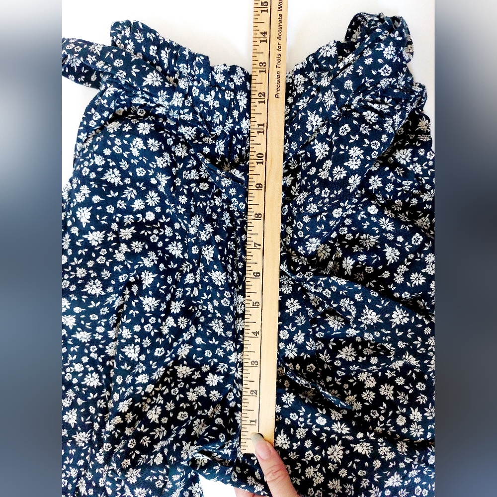 Navy Blue Ditsy Print Wide Leg Paperbag Waist Pant XS American Eagle Cottagecore - Picture 8 of 8